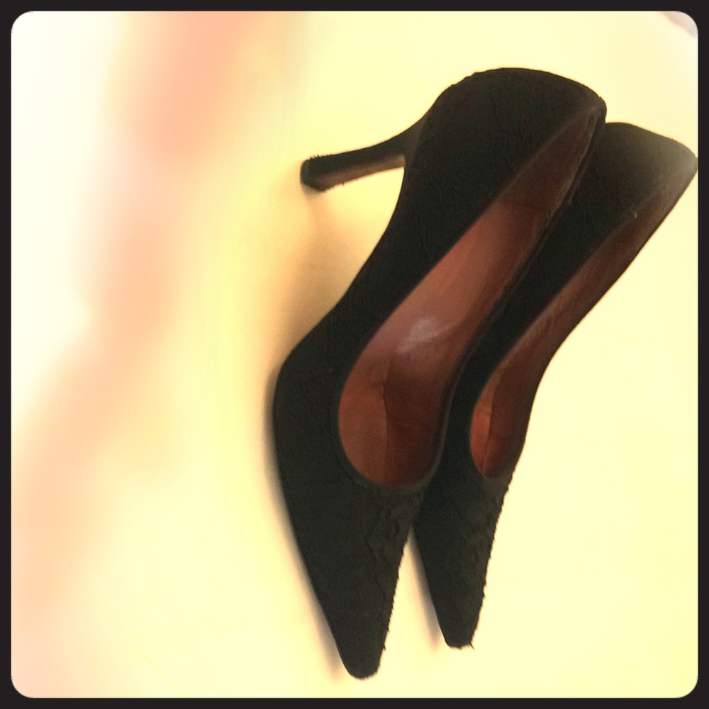 Women black lace Unisa shoes